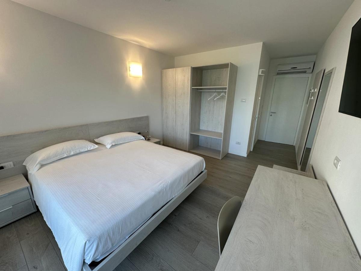 Resort Le Vele Suites And Apartments Domaso Buitenkant foto