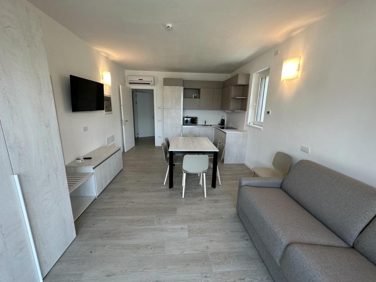 Resort Le Vele Suites And Apartments Domaso Buitenkant foto