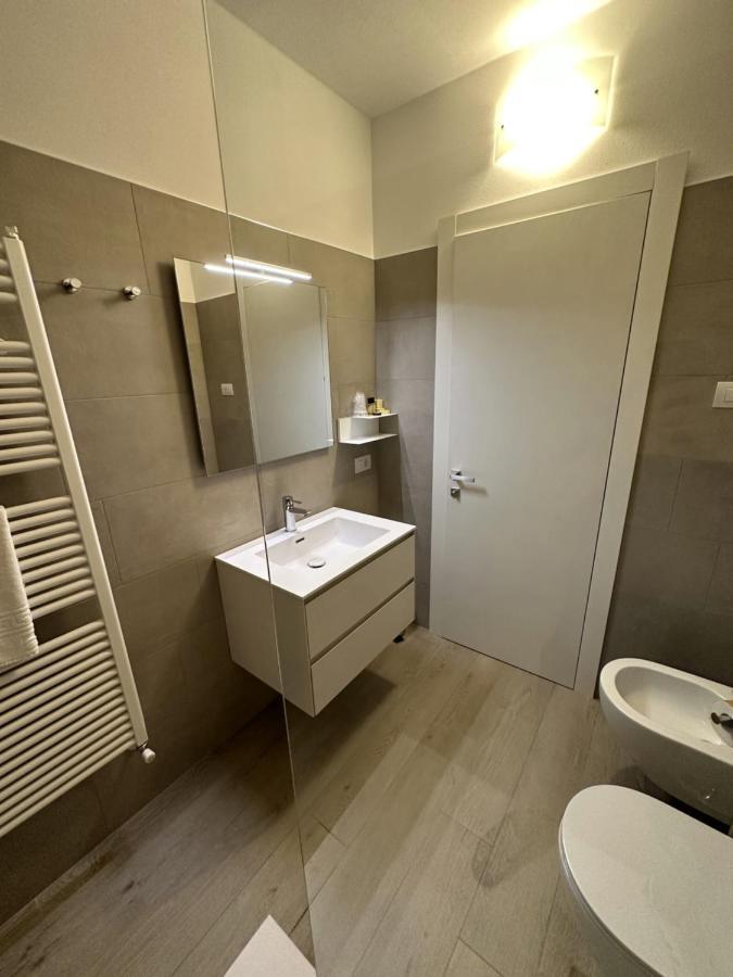 Resort Le Vele Suites And Apartments Domaso Buitenkant foto