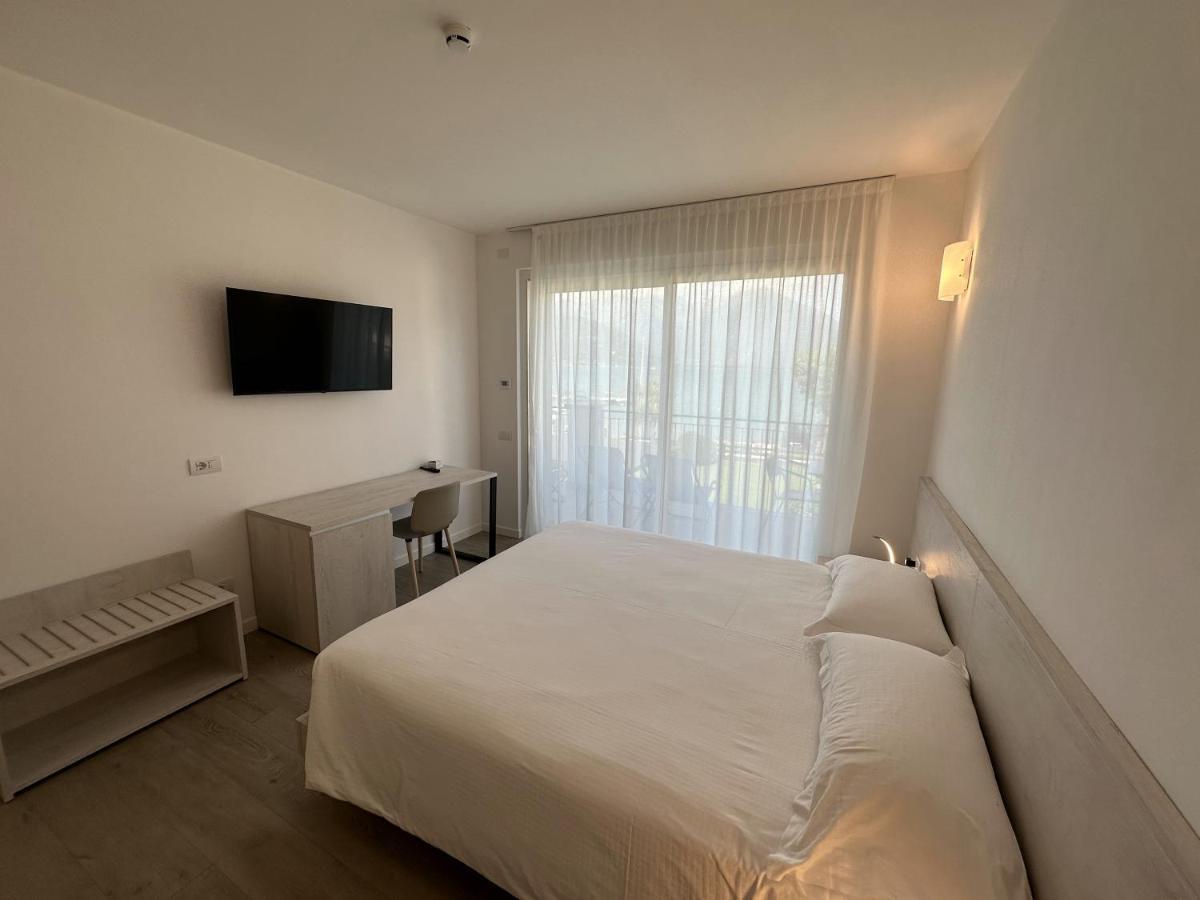 Resort Le Vele Suites And Apartments Domaso Buitenkant foto