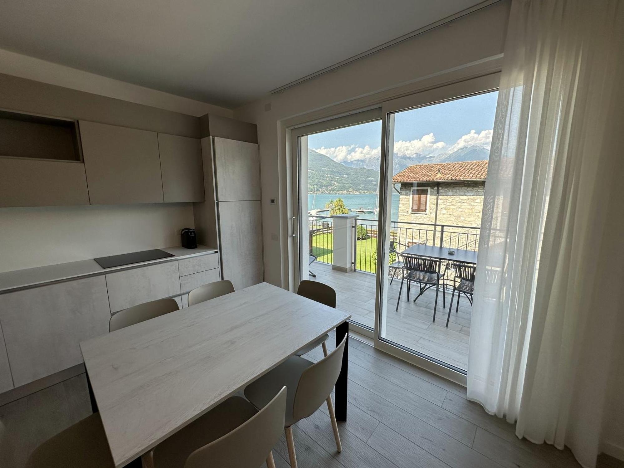 Resort Le Vele Suites And Apartments Domaso Buitenkant foto